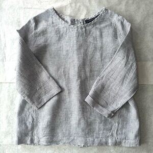 Tahari 100% linen button back top 3/4 length sleeves lightweight blouse